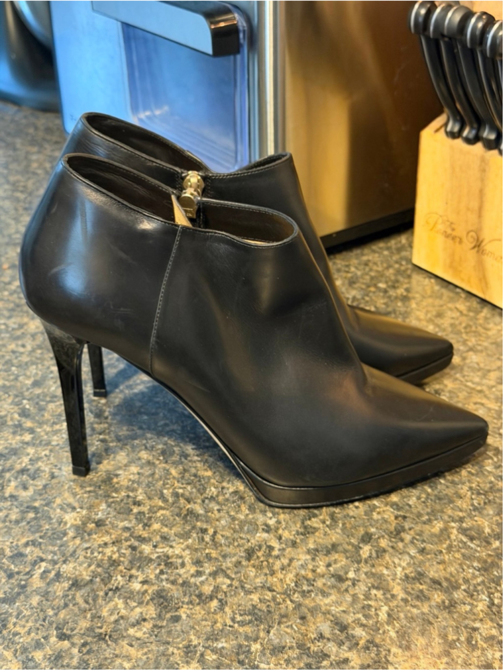 Jimmy Choo Lindsay 100 Black Leather Pointed Toe Ankle Booties Size 10 - Picture 3 of 12